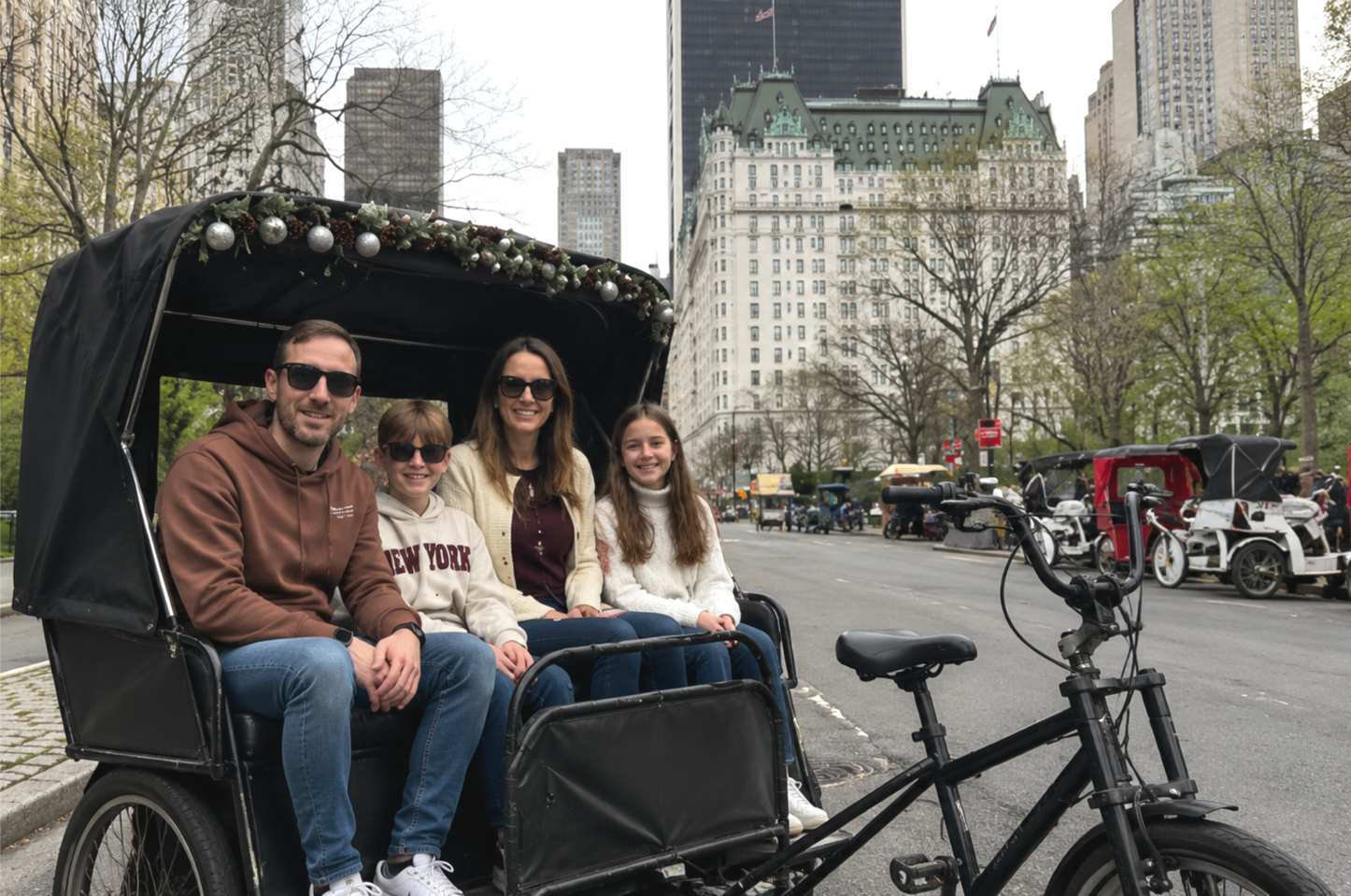 Central Park date ideas — a romantic couple on a private pedicab tour